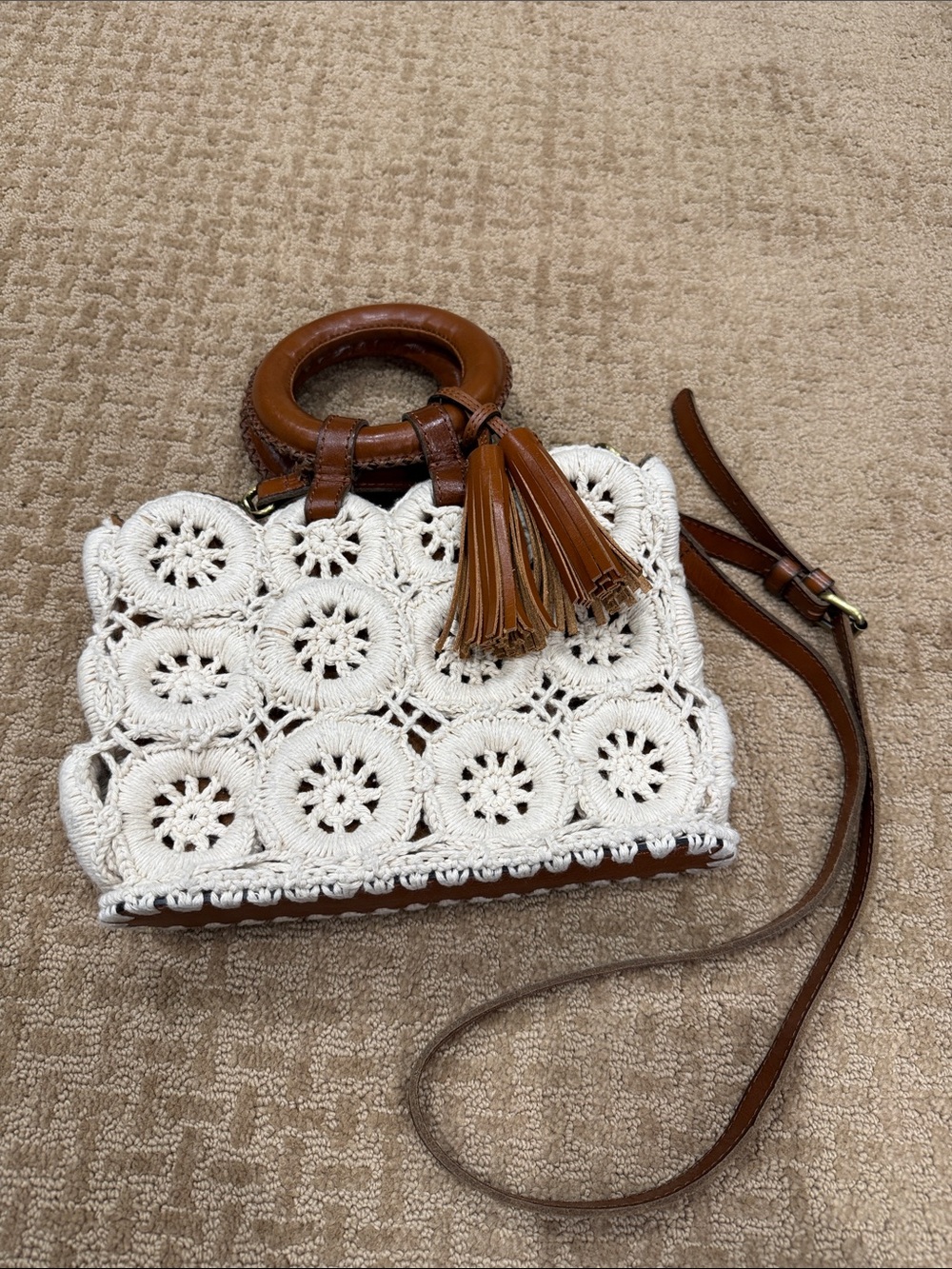 Patricia Nash White Crochet Crossbody with Brown Leather Trim - Picture 3 of 10